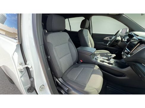 Used 2023 Chevrolet Traverse LT AWD/4WD image 32