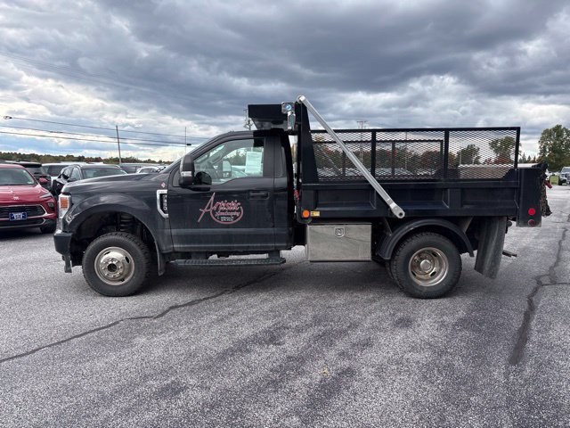 Used 2022 Ford F350 XL w/ Power Equipment Group AWD/4WD image 2