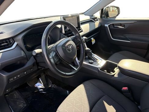 Used 2024 Toyota RAV4 XLE w/ Convenience Package AWD/4WD image 12