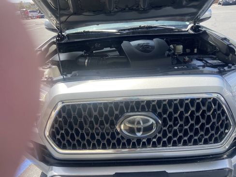 Used 2018 Toyota Tacoma TRD Off-Road RWD image 20