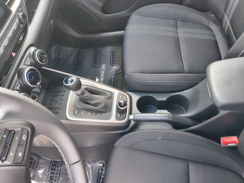New 2026 Hyundai Venue SEL FWD image 21