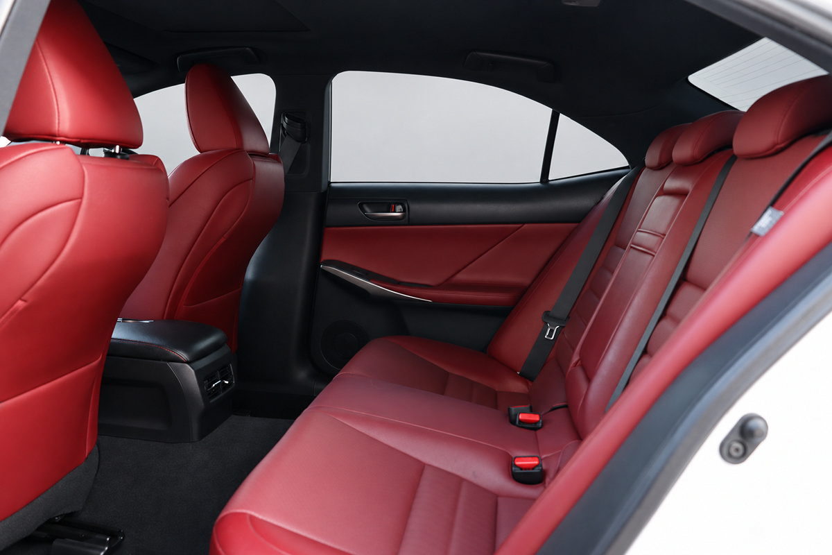 Used 2018 Lexus IS 300 F Sport RWD image 17
