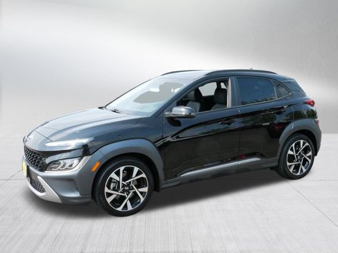 Used 2023 Hyundai Kona Limited image 3