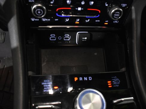 Used 2021 Jeep Grand Cherokee L Overland w/ Luxury Tech Group IV image 23