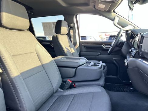 Used 2024 GMC Sierra 1500 Elevation image 26