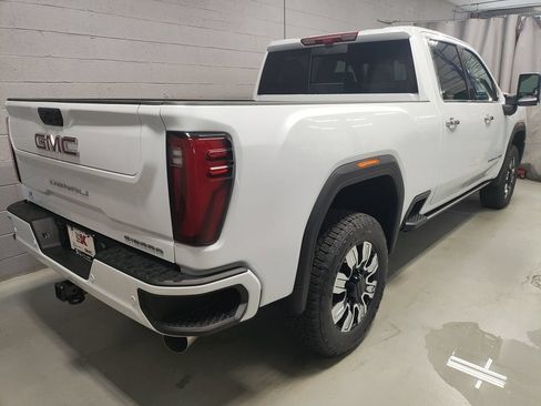 New 2026 GMC Sierra 2500 Denali w/ Denali Reserve Package AWD/4WD image 2