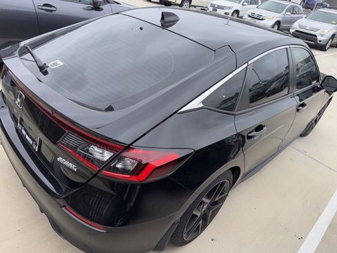 Used 2024 Honda Civic Sport Touring image 3