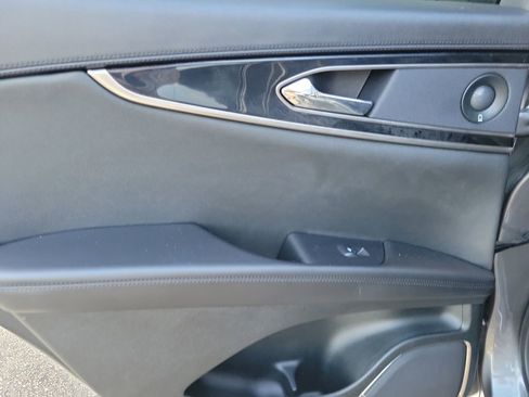 Certified 2023 Lincoln Nautilus Reserve w/ Equipment Group 201A image 11