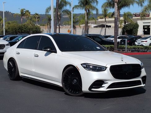 Used 2021 Mercedes-Benz S 580 4MATIC Sedan image 2