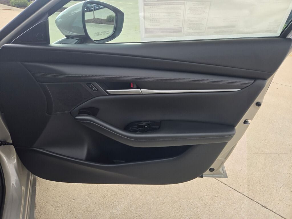 New 2026 MAZDA MAZDA3 s FWD image 6