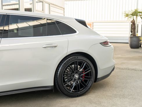 Used 2023 Porsche Panamera 4S AWD/4WD image 5