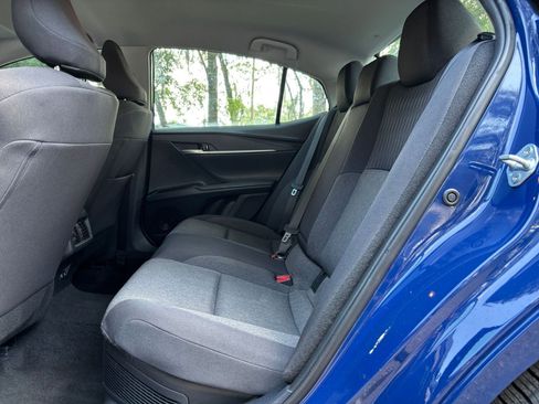 Used 2025 Toyota Camry LE FWD image 34