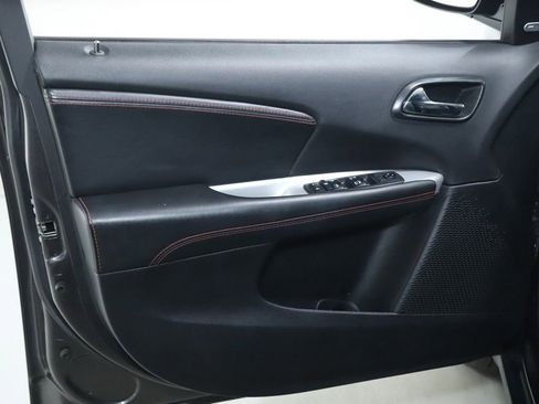 Used 2019 Dodge Journey GT w/ Driver Convenience Group image 16