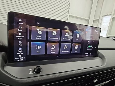 Used 2025 Honda Accord Sport image 17