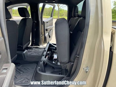 Used 2024 Chevrolet Colorado W/T image 37