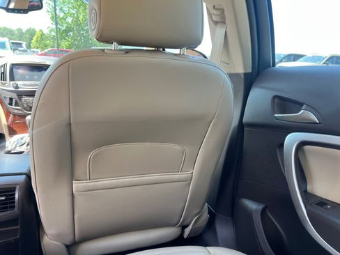 Used 2016 Buick Regal FWD image 29