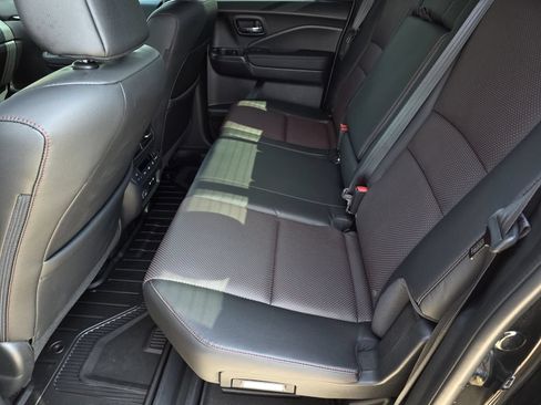 Certified 2026 Honda Ridgeline Black Edition image 17