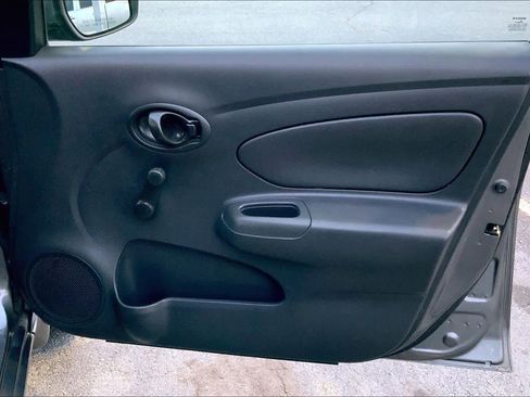 Used 2017 Nissan Versa S Plus image 22