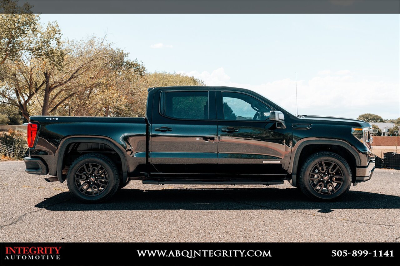 Used 2024 GMC Sierra 1500 Elevation w/ LPO, Elevation Black Package AWD/4WD image 8