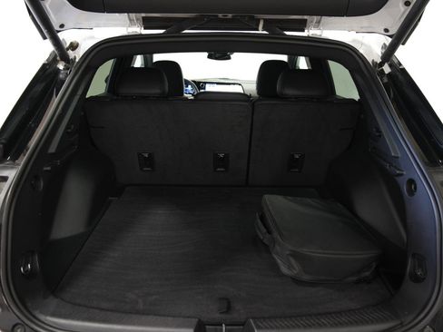 Used 2025 Chevrolet Equinox EV LT w/ Convenience Package image 12