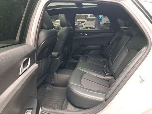 Used 2023 Kia K5 GT-Line image 13