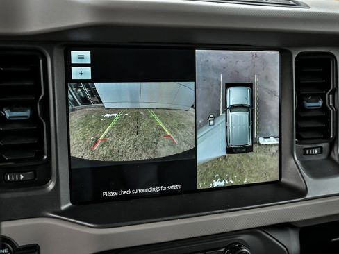 Used 2024 Ford Bronco Wildtrak image 22