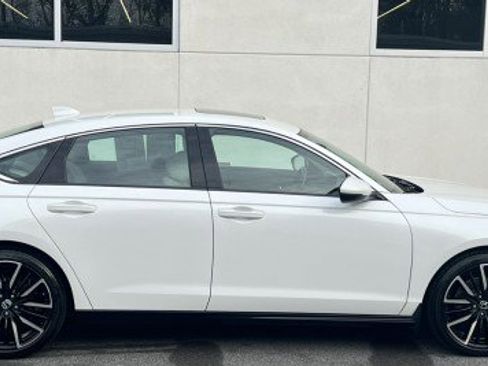 Certified 2023 Honda Accord Touring image 5