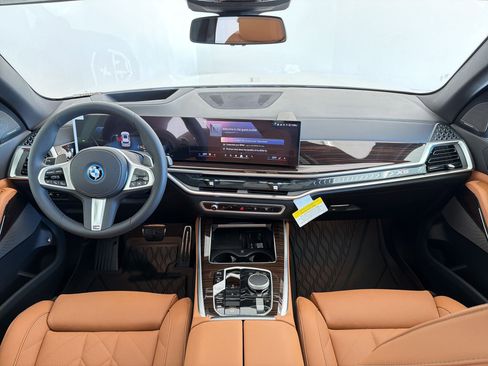 New 2026 BMW X5 xDrive50e w/ M Sport Package AWD/4WD image 17