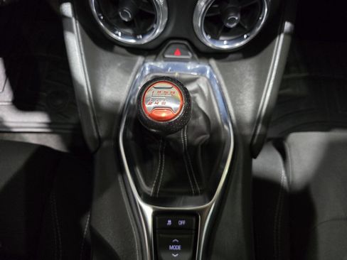Used 2021 Chevrolet Camaro LT w/ RS Package image 30