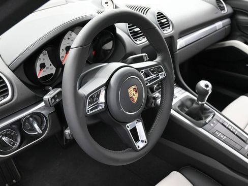 New 2025 Porsche 718 Cayman S image 17