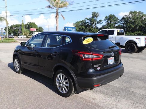 Used 2022 Nissan Rogue Sport S FWD image 8