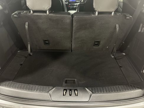 Used 2022 Ford Explorer ST-Line image 13