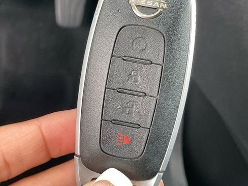 Certified 2023 Nissan Rogue SV image 21