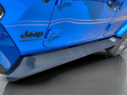 New 2025 Jeep Wrangler Unlimited Sahara AWD/4WD image 37