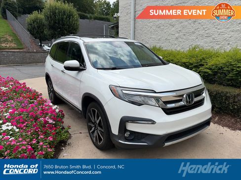 Certified 2022 Honda Pilot Touring image 1
