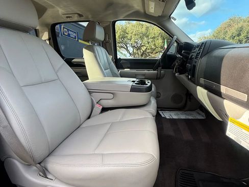 Used 2009 Chevrolet Silverado 1500 LT w/ Power Pack Plus image 11