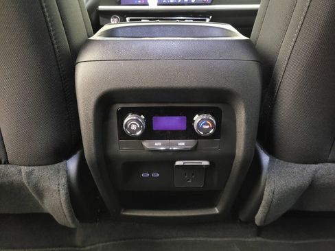 New 2026 Chevrolet Traverse LT w/ Driver Confidence Package image 44