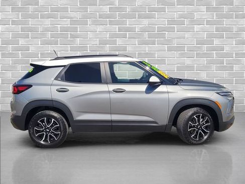 Certified 2025 Chevrolet TrailBlazer ACTIV w/ Convenience Package FWD image 4