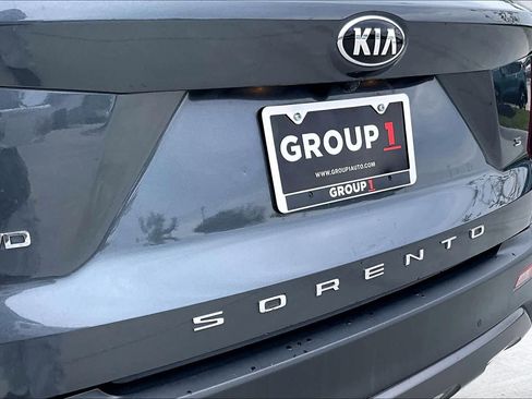 Used 2021 Kia Sorento S w/ Panoramic Sunroof Package image 30
