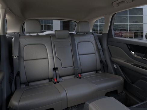 New 2026 Lincoln Corsair Reserve image 11