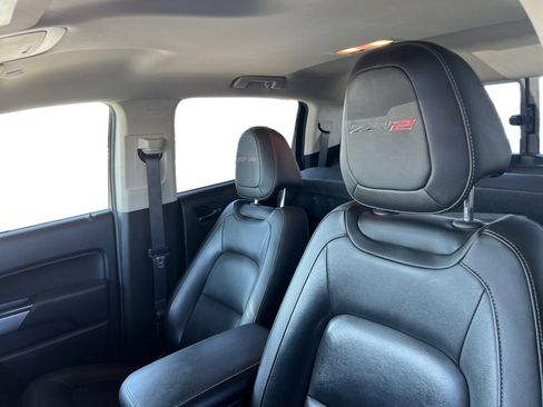 Used 2019 Chevrolet Colorado ZR2 w/ ZR2 Midnight Special Edition image 10