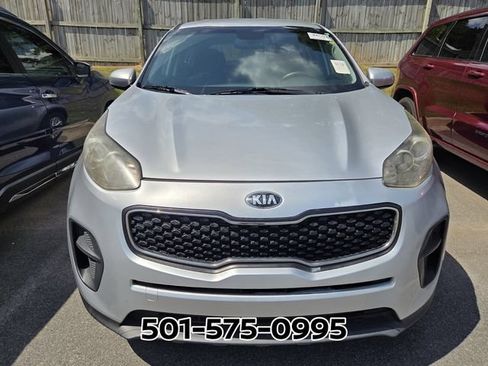 Used 2017 Kia Sportage LX FWD image 2