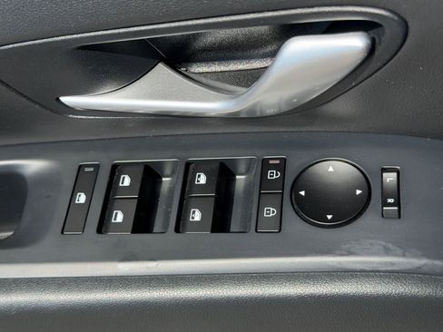 Used 2025 Hyundai Santa Cruz SEL FWD image 13