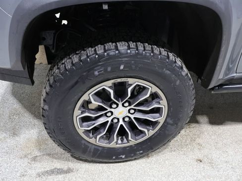 Used 2022 Chevrolet Colorado ZR2 image 10