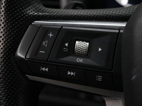 Used 2025 Mitsubishi Outlander SEL image 11