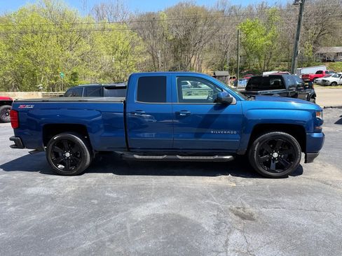 Used 2017 Chevrolet Silverado 1500 LT w/ All Star Edition image 22