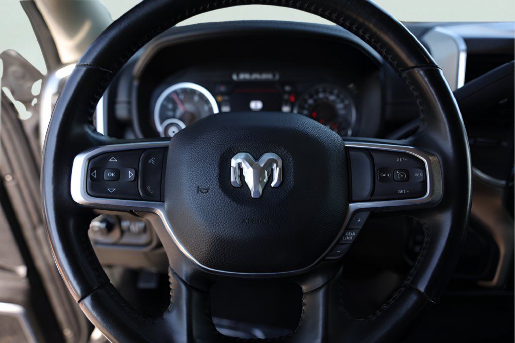 Used 2024 RAM 2500 Laramie AWD/4WD image 15