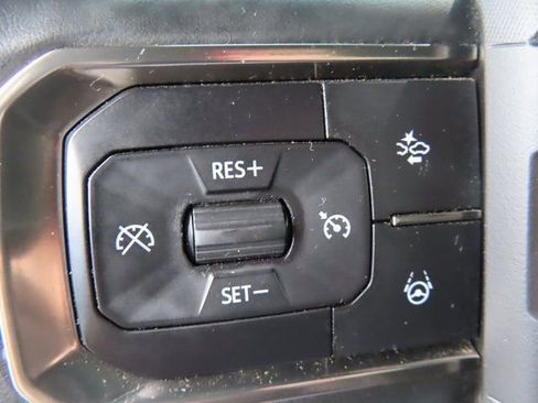 Used 2025 GMC Hummer EV 2X image 16