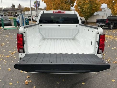 Used 2024 Chevrolet Colorado LT image 6