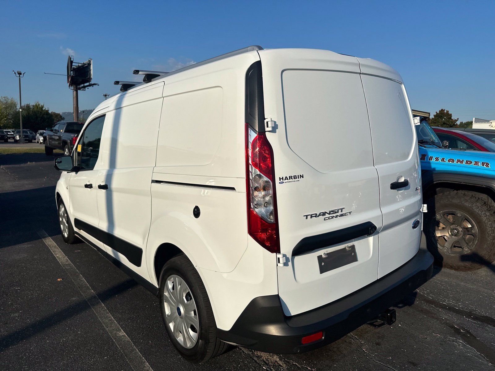 Used 2023 Ford Transit Connect XLT FWD image 6